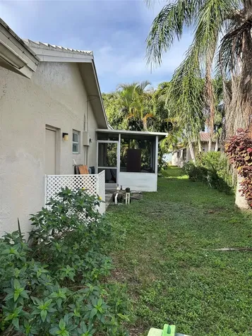 7611 NW 72nd Way Tamarac FL 33321