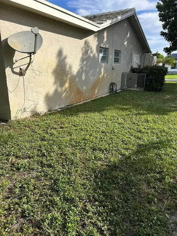 7611 NW 72nd Way Tamarac FL 33321