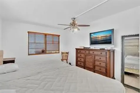 3021 Swansea B Deerfield Beach FL 33442