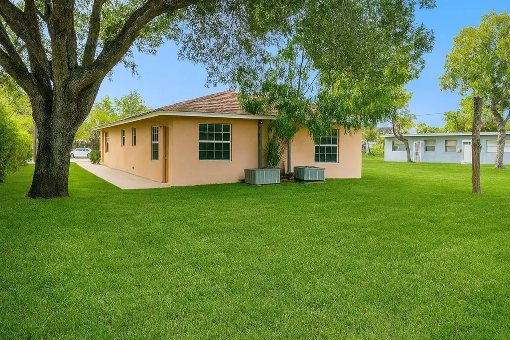 734 NW 13th Terrace Fort Lauderdale FL 33311