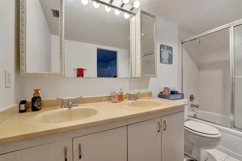 2505 Antigua Terrace Coconut Creek FL 33066