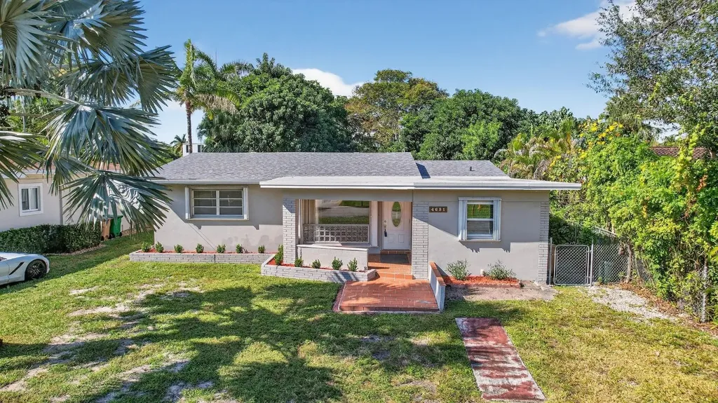 4631 SW 54th Terrace Davie FL 33314