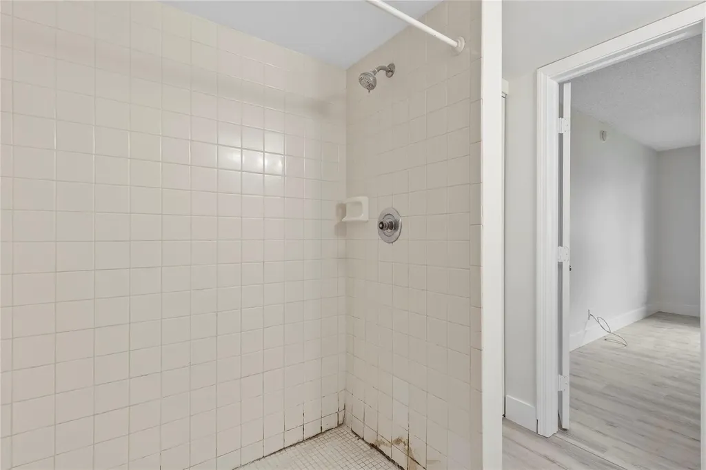 610 Gardens Drive Pompano Beach FL 33069