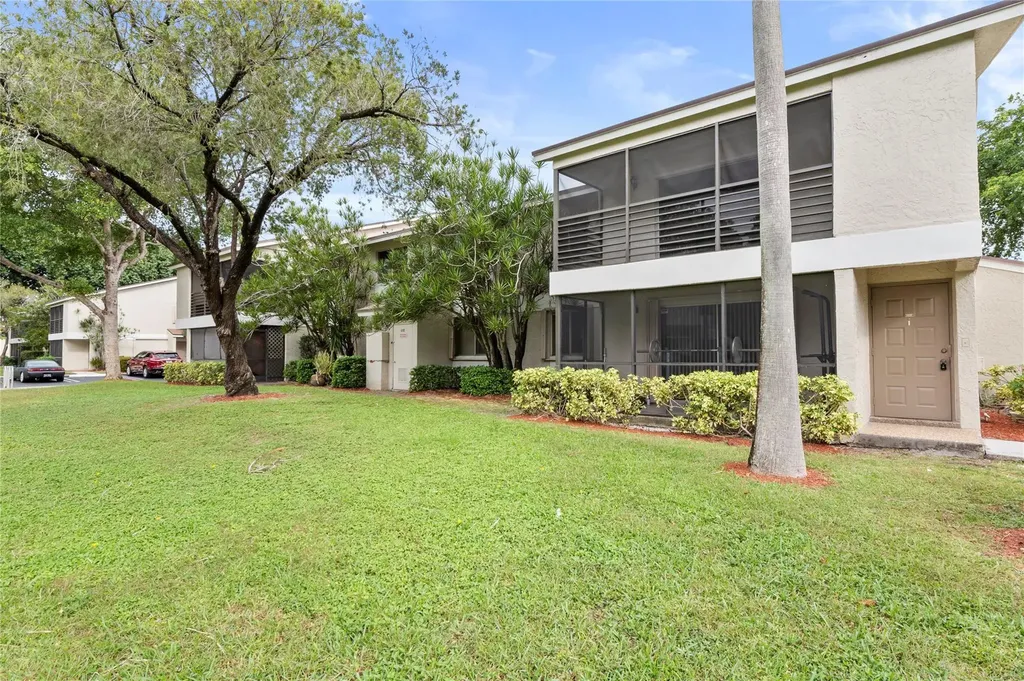 610 Gardens Drive Pompano Beach FL 33069
