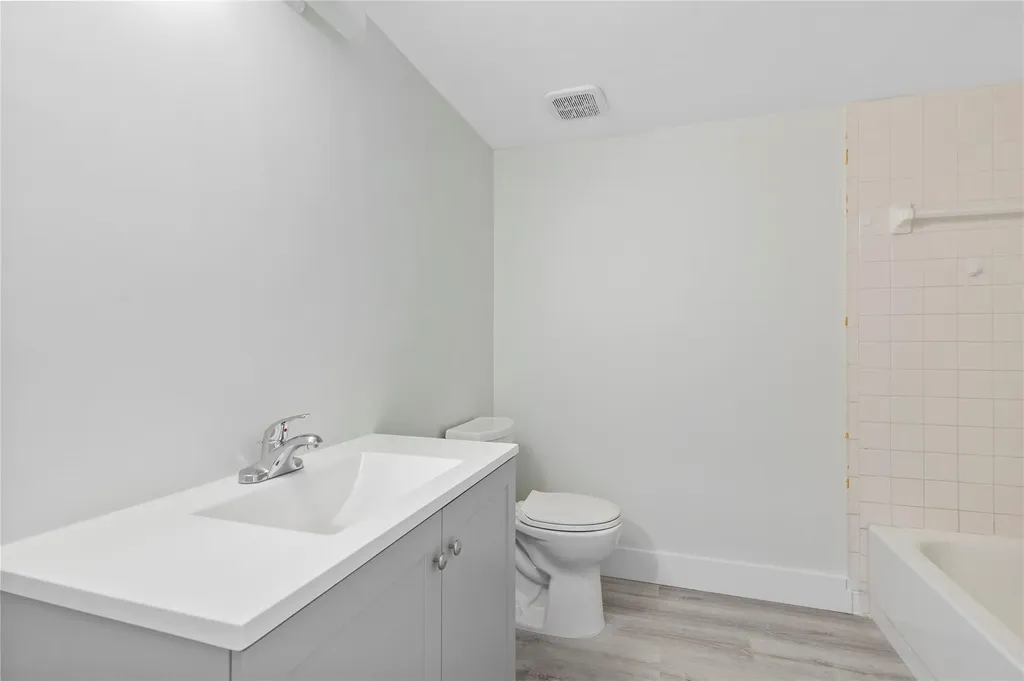 610 Gardens Drive Pompano Beach FL 33069