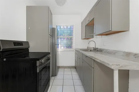 302 SW 15th Street Dania Beach FL 33004