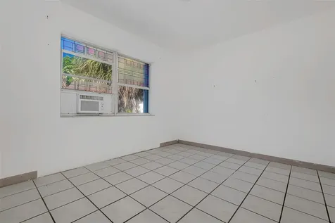 302 SW 15th Street Dania Beach FL 33004