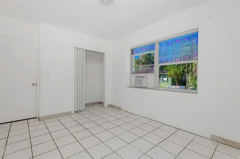 302 SW 15th Street Dania Beach FL 33004