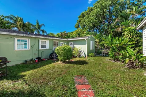 302 SW 15th Street Dania Beach FL 33004