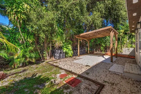 302 SW 15th Street Dania Beach FL 33004