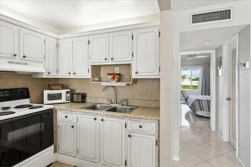 95 North Boulevard Boynton Beach FL 33435