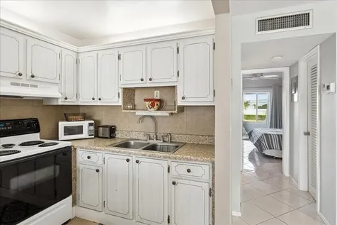 95 North Boulevard Boynton Beach FL 33435