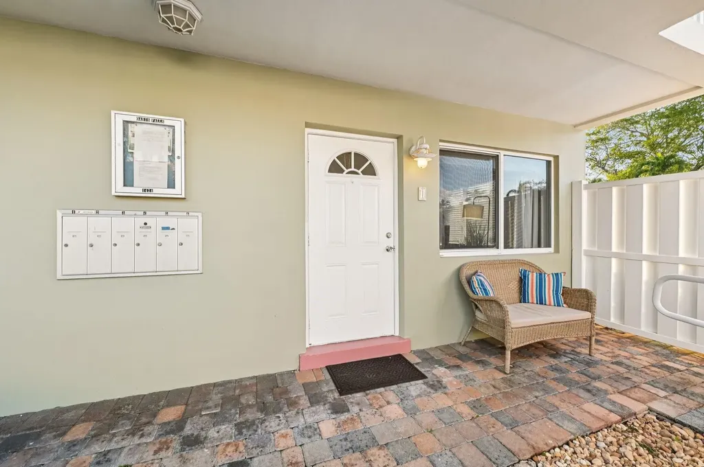 1424 Holly Heights Drive Fort Lauderdale FL 33304