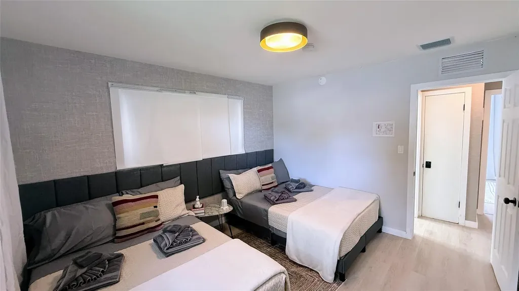 433 NW 15th Way Fort Lauderdale FL 33311