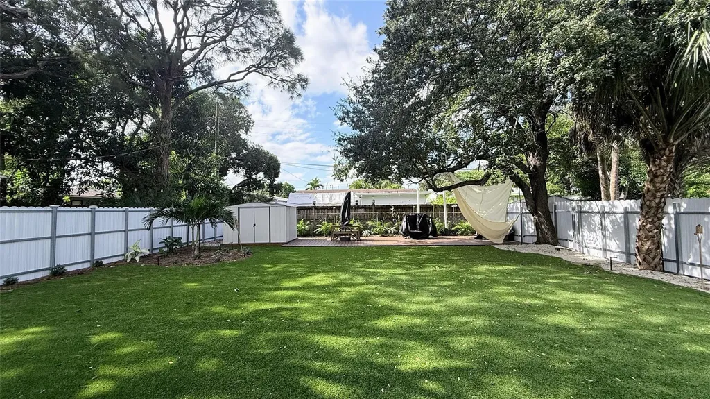 433 NW 15th Way Fort Lauderdale FL 33311