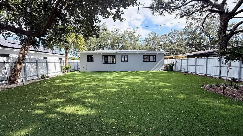 433 NW 15th Way Fort Lauderdale FL 33311
