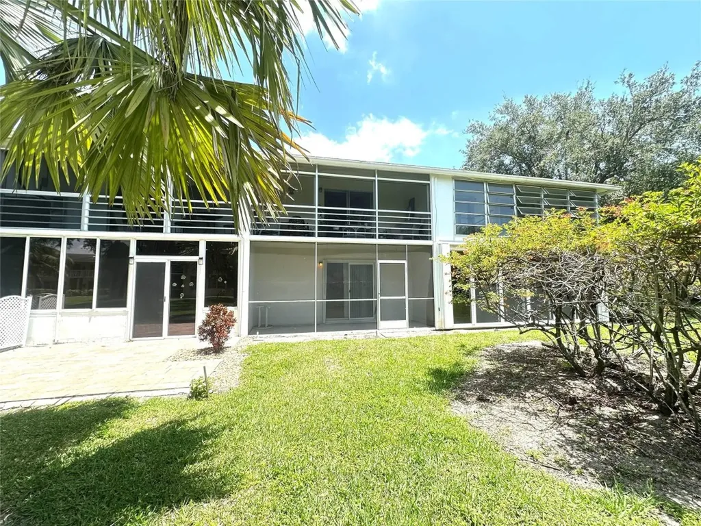 326 Tilford P Deerfield Beach FL 33442