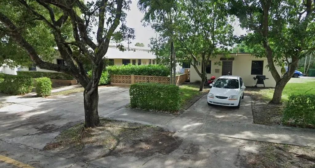 803 NE 8th Street Hallandale Beach FL 33009