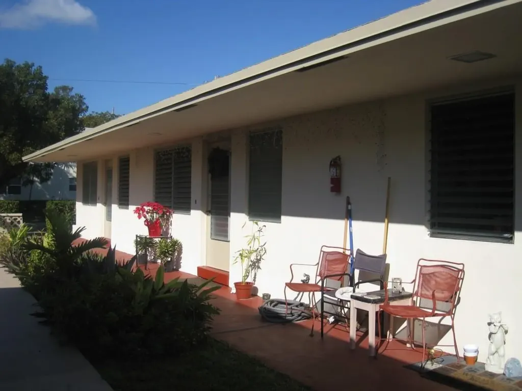 803 NE 8th Street Hallandale Beach FL 33009