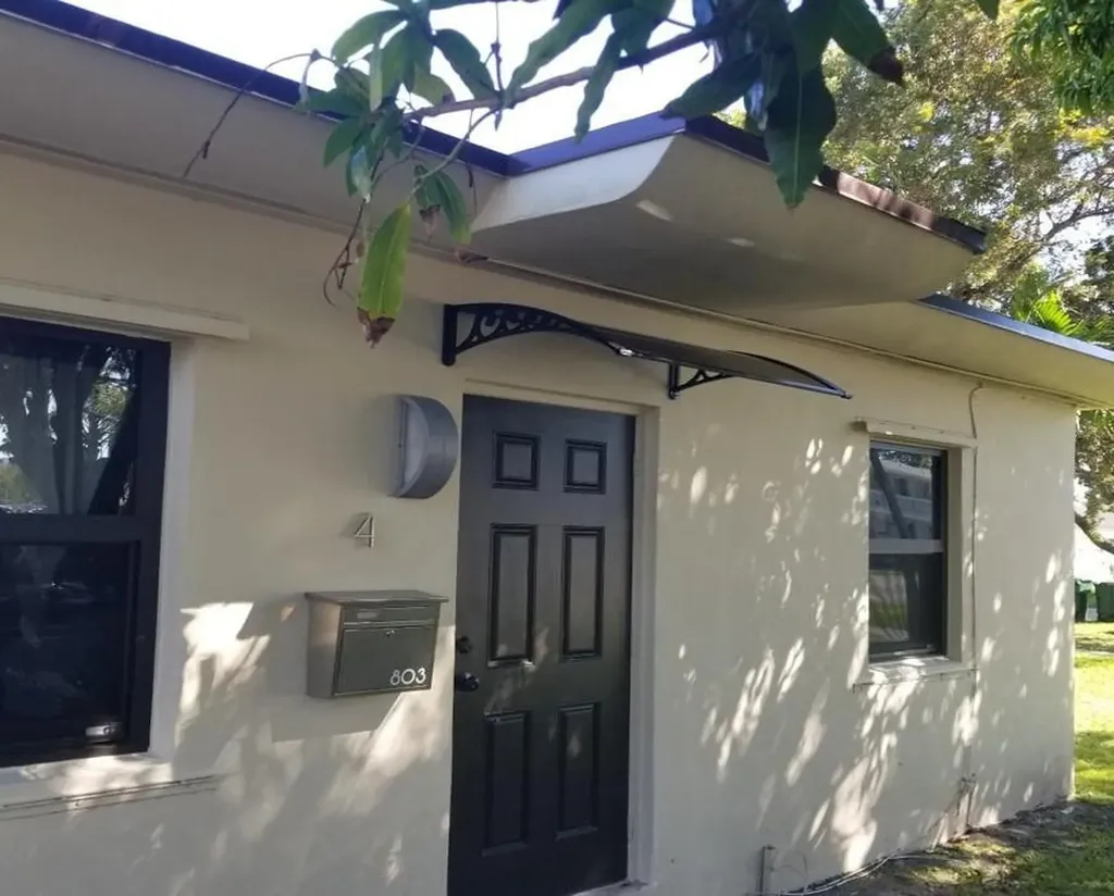 803 NE 8th Street Hallandale Beach FL 33009