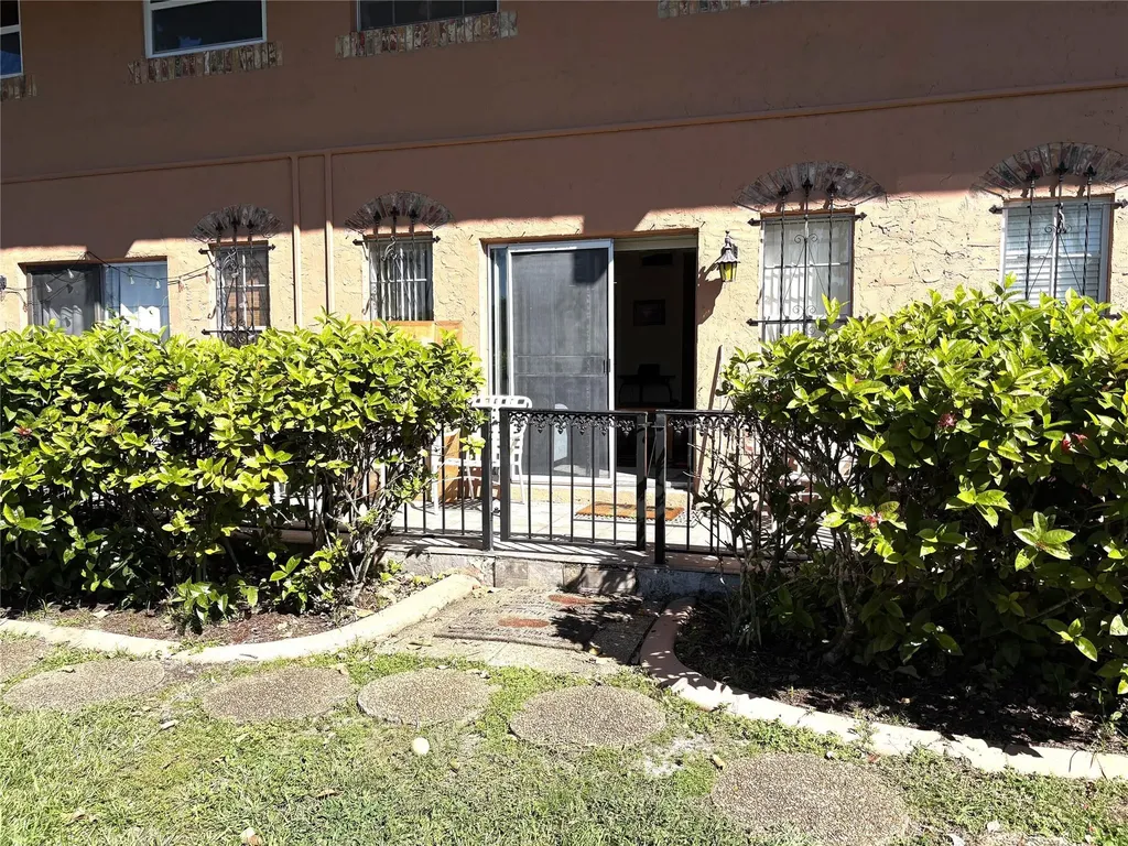 620 Tennis Club Drive Fort Lauderdale FL 33311