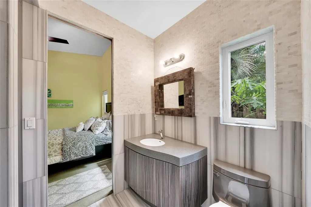 2631 Okeechobee Lane Fort Lauderdale FL 33312