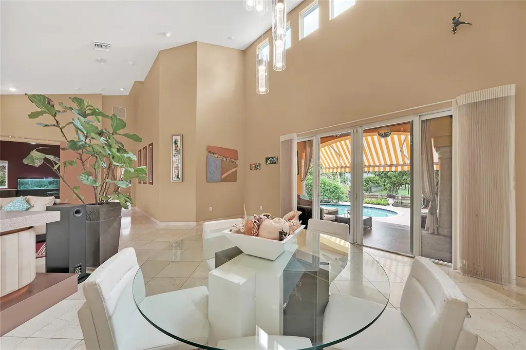 2631 Okeechobee Lane Fort Lauderdale FL 33312