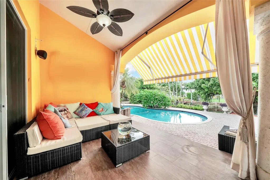 2631 Okeechobee Lane Fort Lauderdale FL 33312