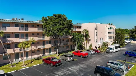 4211 NW 41st Street Lauderdale Lakes FL 33319