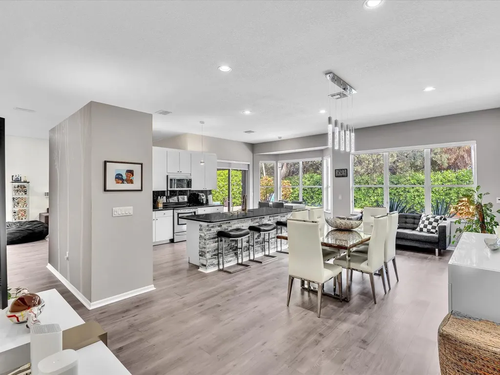 1089 SW 159th Terrace Pembroke Pines FL 33027