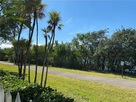 1940 Sweetbay Way Hollywood FL 33019