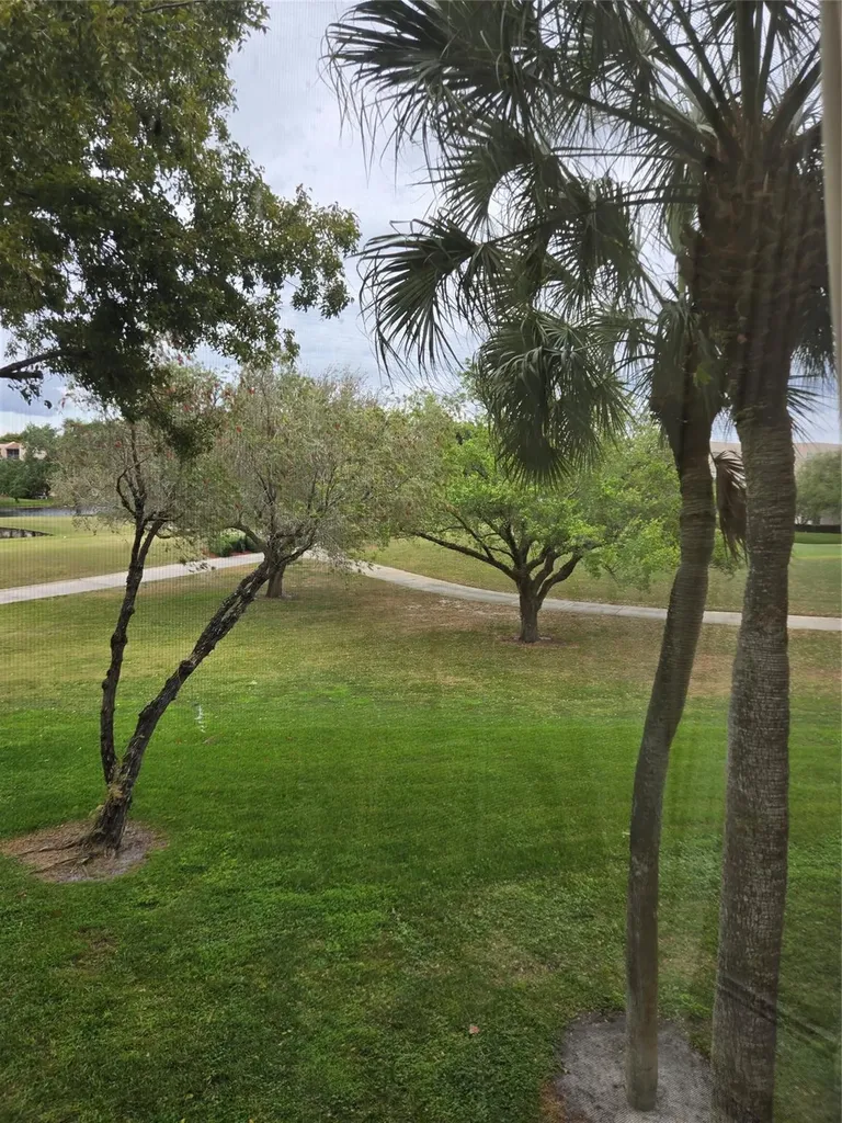 9531 Seagrape Drive Davie FL 33324