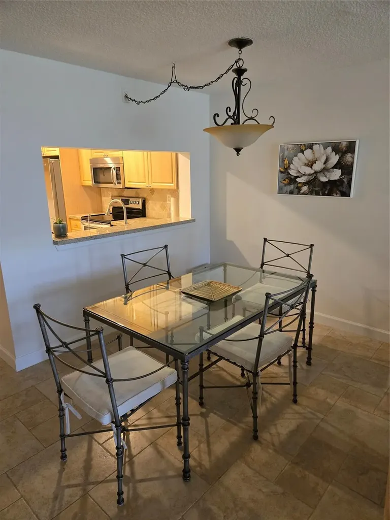 9531 Seagrape Drive Davie FL 33324