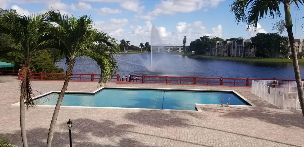 9531 Seagrape Drive Davie FL 33324