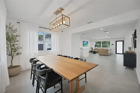 300 SW 65th Way Pembroke Pines FL 33023