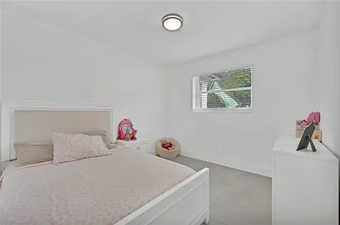 300 SW 65th Way Pembroke Pines FL 33023