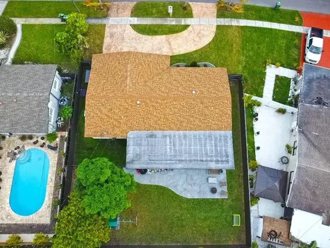 300 SW 65th Way Pembroke Pines FL 33023