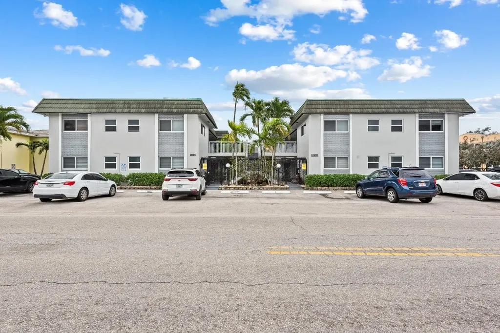 1000 SE 15th Street Fort Lauderdale FL 33316