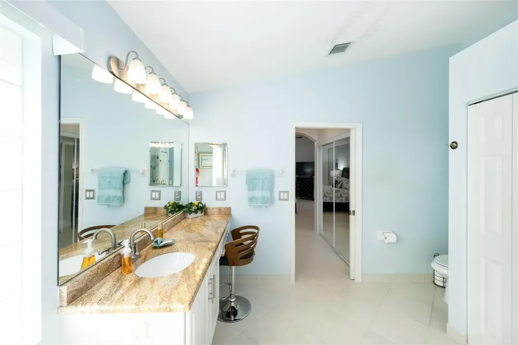 13851 Via Vittoria Delray Beach FL 33446