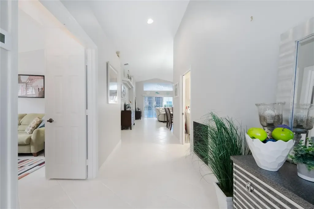 13851 Via Vittoria Delray Beach FL 33446