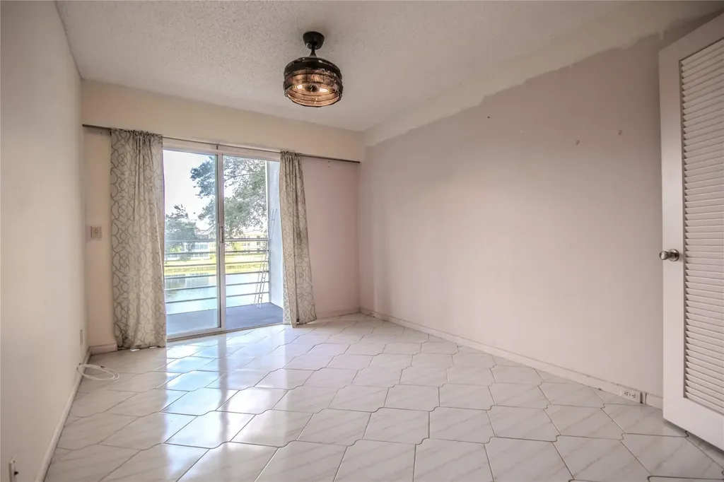 251 Preston F Boca Raton FL 33434