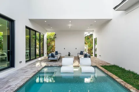 222 SE 5th Street Delray Beach FL 33483