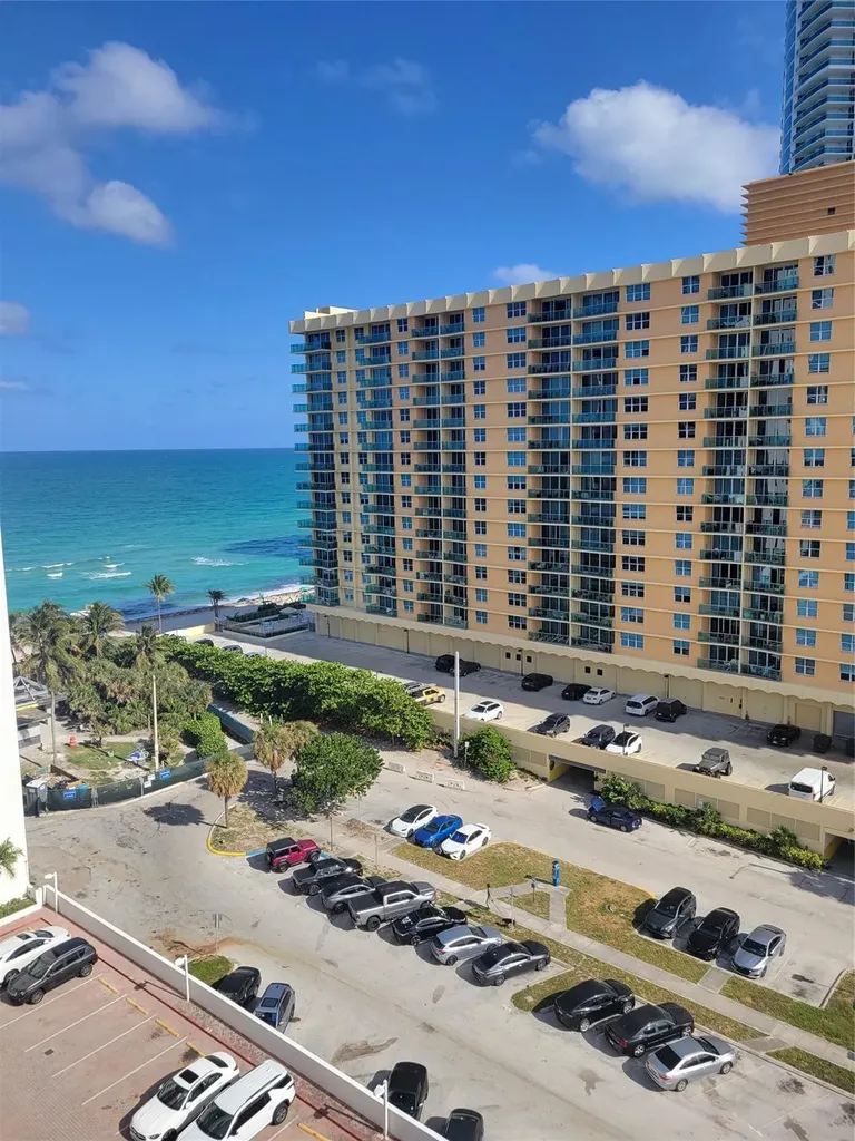 2401 S Ocean Drive Hollywood FL 33019