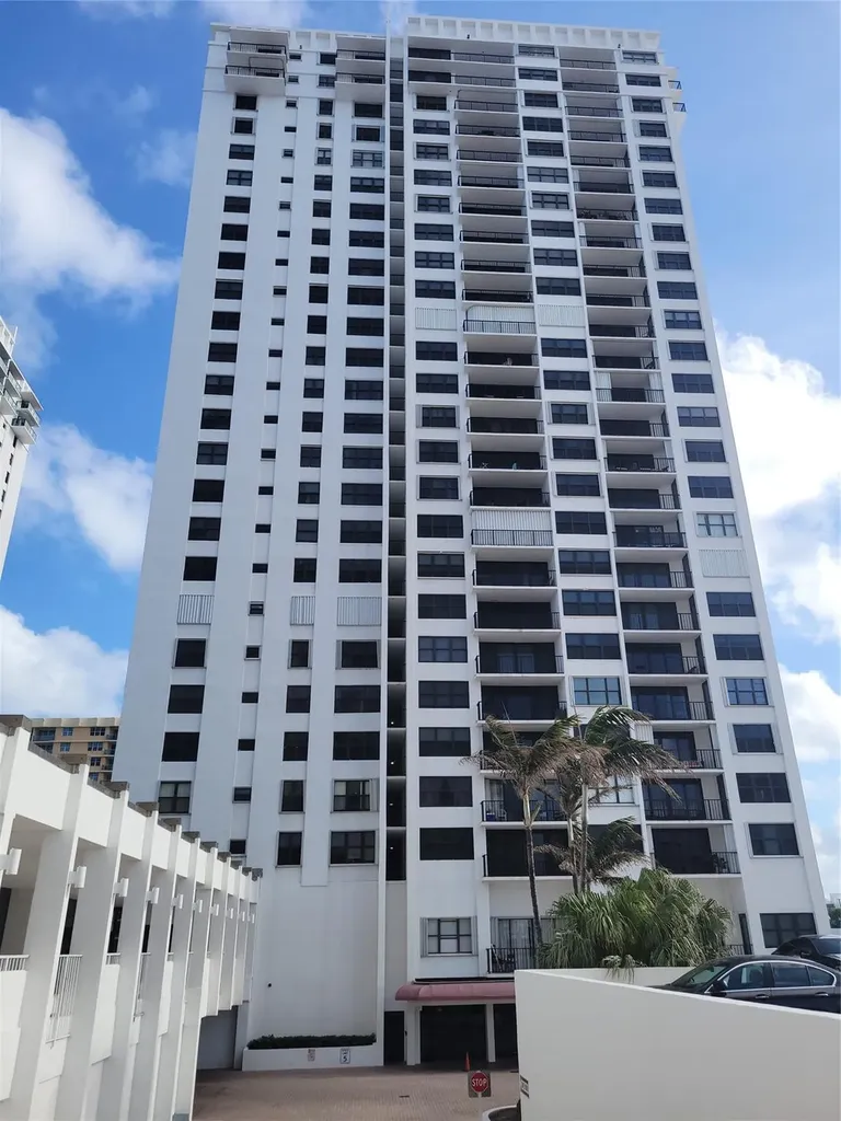 2401 S Ocean Drive Hollywood FL 33019