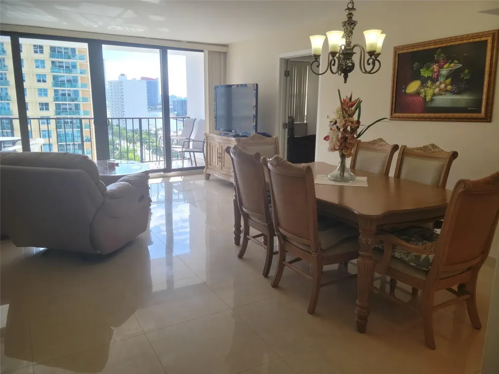 2401 S Ocean Drive Hollywood FL 33019