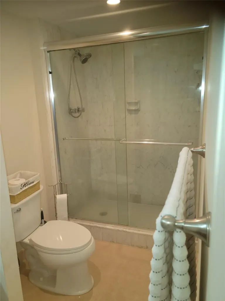 2401 S Ocean Drive Hollywood FL 33019