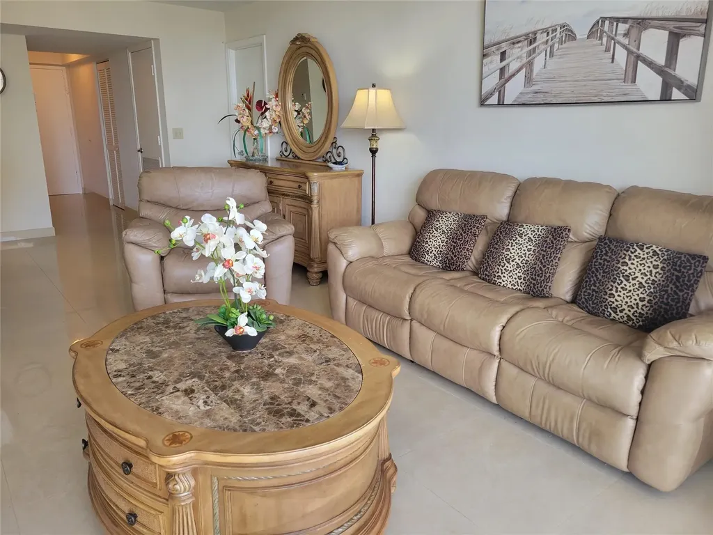 2401 S Ocean Drive Hollywood FL 33019
