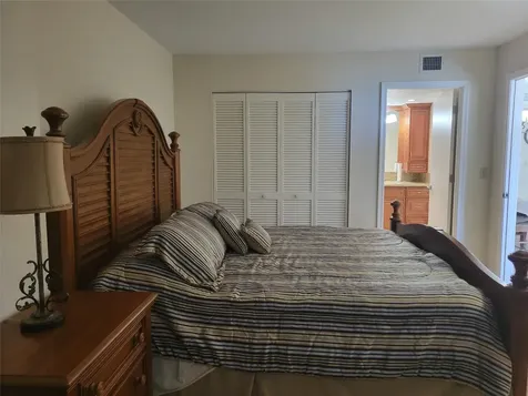 2401 S Ocean Drive Hollywood FL 33019