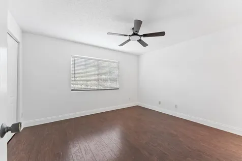 4740 NW 57th Place Coconut Creek FL 33073