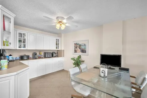 800 NE 195th Street Miami FL 33179